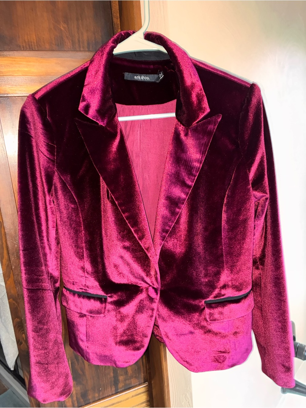 Ark & Co Velvet Blazer - Burgundy